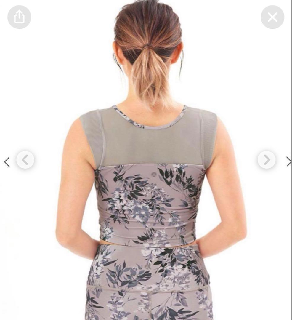 juliy様　SUKALA cozy プリントノースリブブラトップ&レギンス