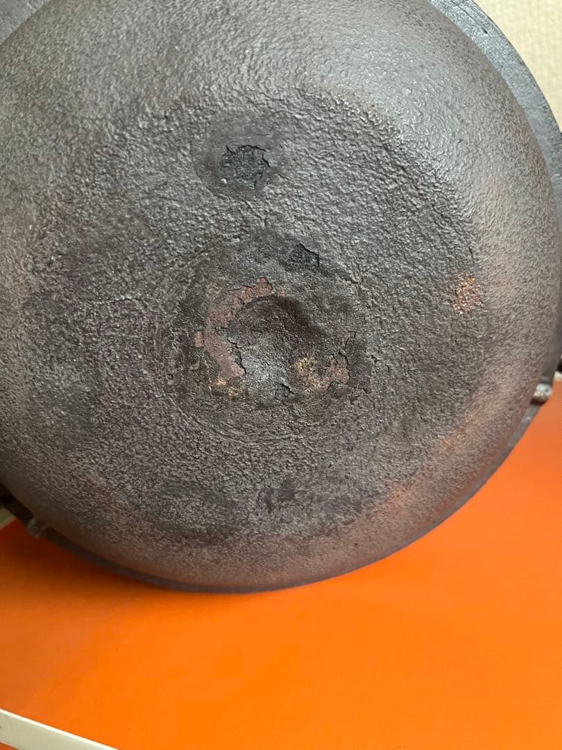 茶道具　風炉釜セット　美品鬼面切合風呂釜付き　鬼面風炉　電気炉付き　前瓦　灰付き