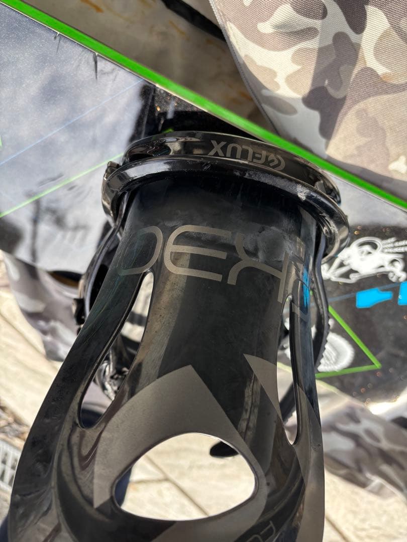 011 スノーボード 迷彩ケース付き