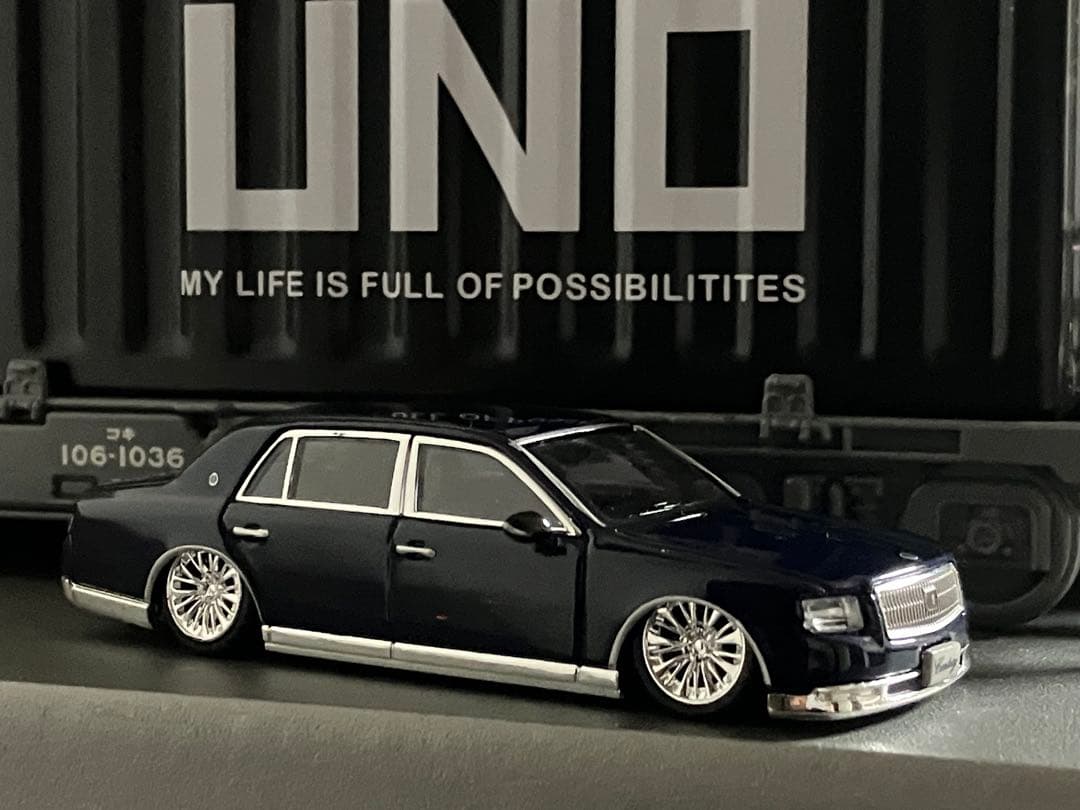 センチュリー　1/64 改造　シャコタン 紺色