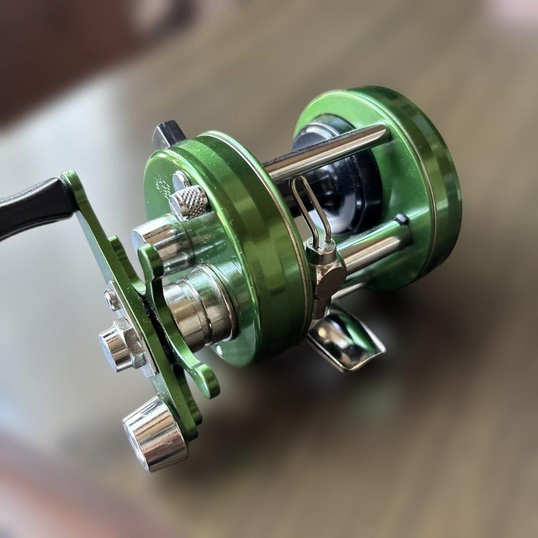 ベ*き様 ABU Ambassadeur 2500 ベイトリール グリーン