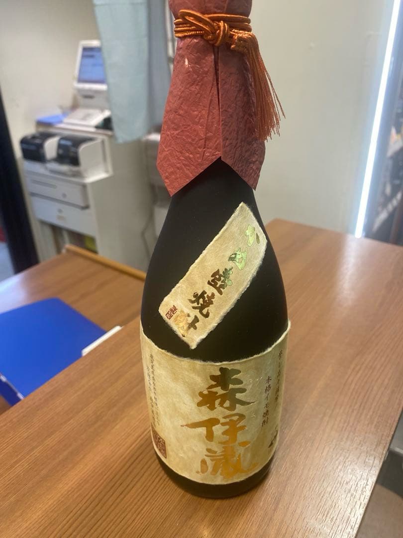 森伊蔵 本格焼酎 化粧箱入り 金ラベル 720ml 2本セット 高島屋当選分です