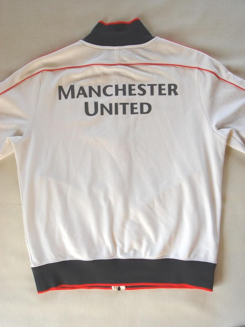 マンチェスターユナイテッド NIKE トラックジャケット