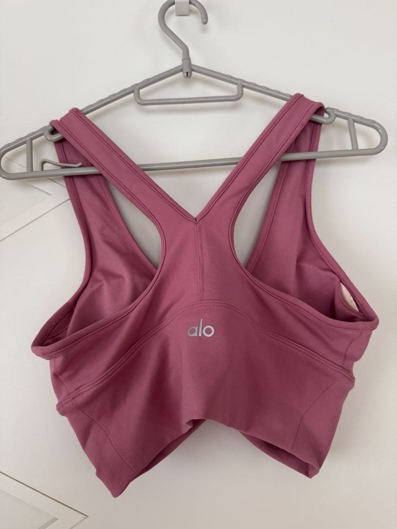 alo yoga Wild Thing Bra ブラトップ　ヨガウェア