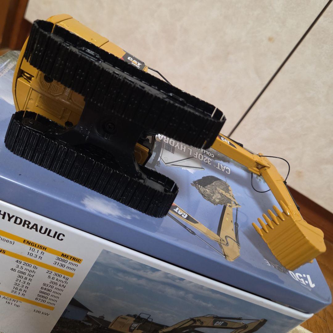 CAT 320FL Hydraulic Excavator 1:50スケール