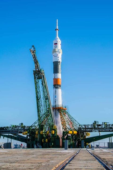 ロシアのソユーズロケット（精密模型）