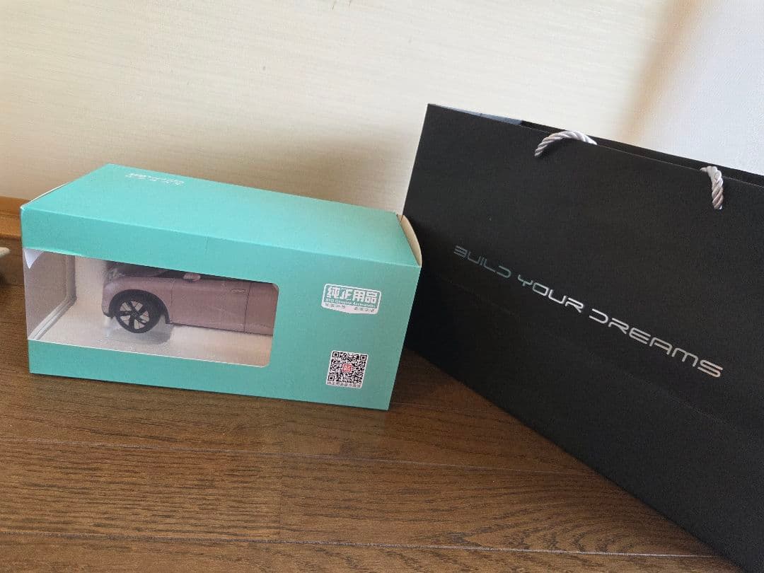 BYD DOLPHIN 非売品 ミニカー 1/18