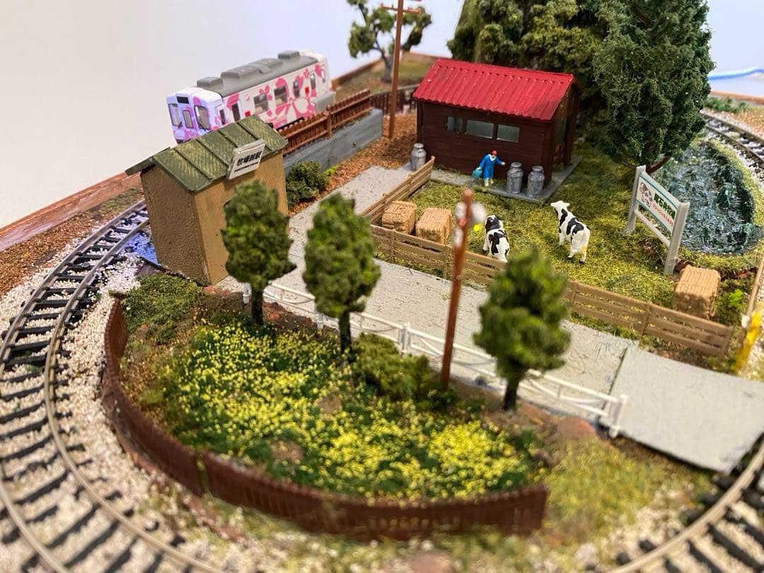 Nゲージ　鉄道　ミニジオラマレイアウト　牧場のある情景　bトレイン専用　駅