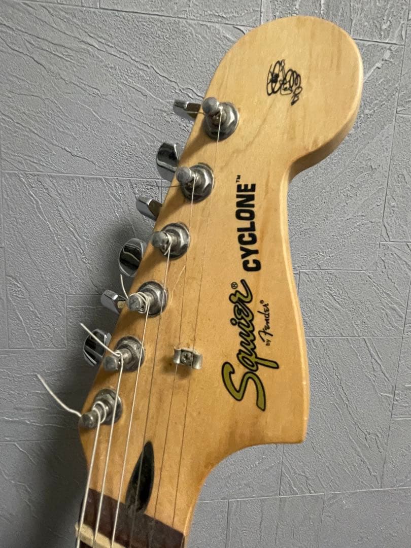 Squier byFender CYCLONE/サイクロン スクワイヤー