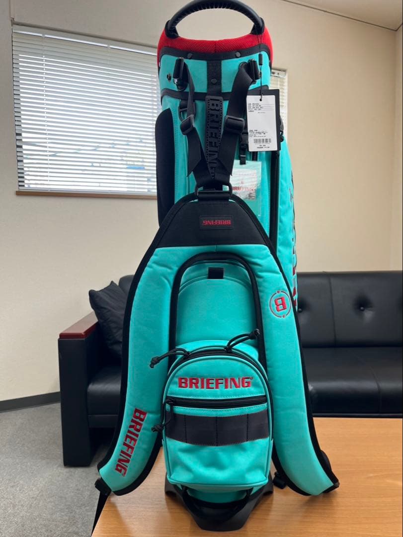 BRIEFING ゴルフキャディバッグ ホリデースペシャル限定版 CR-4 新品