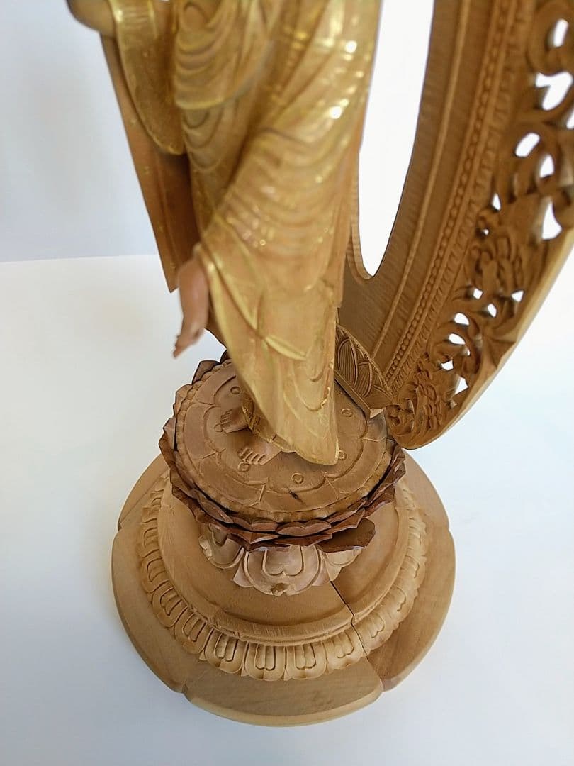 阿弥陀如来立像 5寸 #660 円台座 宝相華唐草 透彫り◆白檀 木彫 仏像