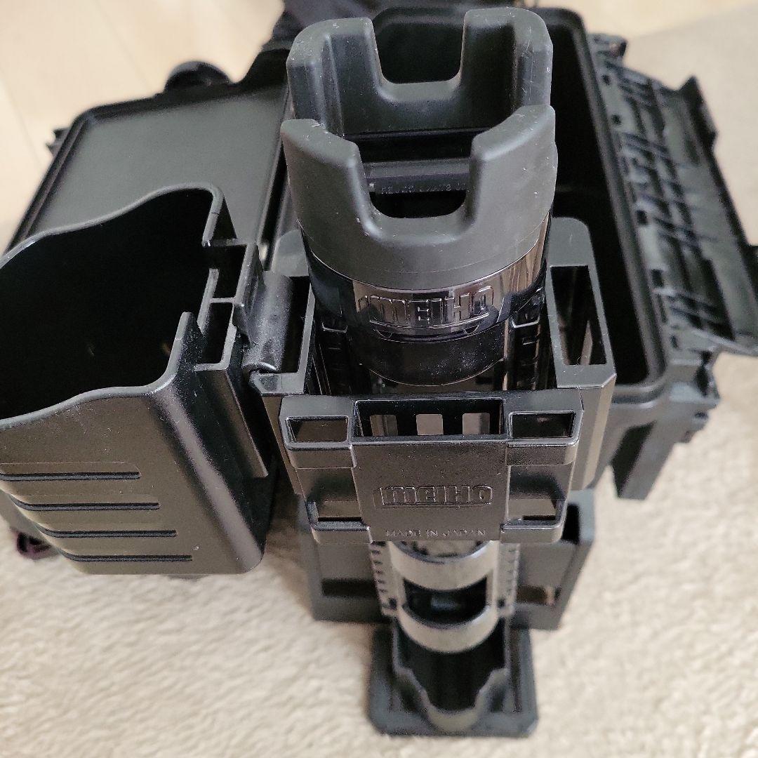 システムボックス　ルアー×4　DAIWA リーダー　ストリンガ　ハサミ　ナイフ