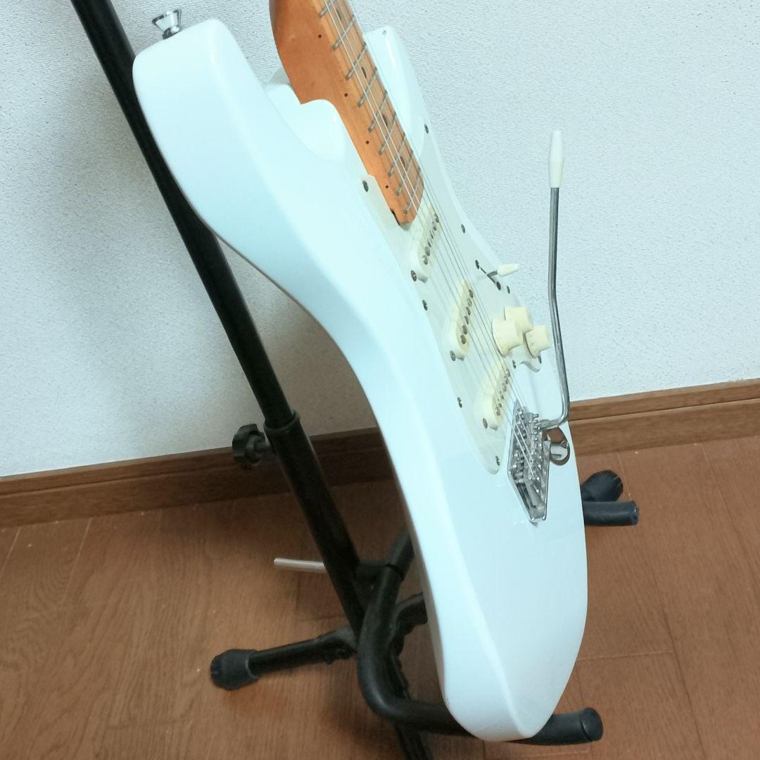 BEHRINGER　iAXE393　USB端子付き 　エレキギター　弦は新品！