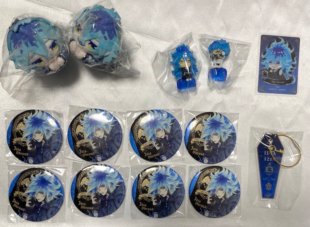 ツイステ　アクスタ　缶バッジ　バースデー　ナムコ　Q-pot イデア　フィギュア