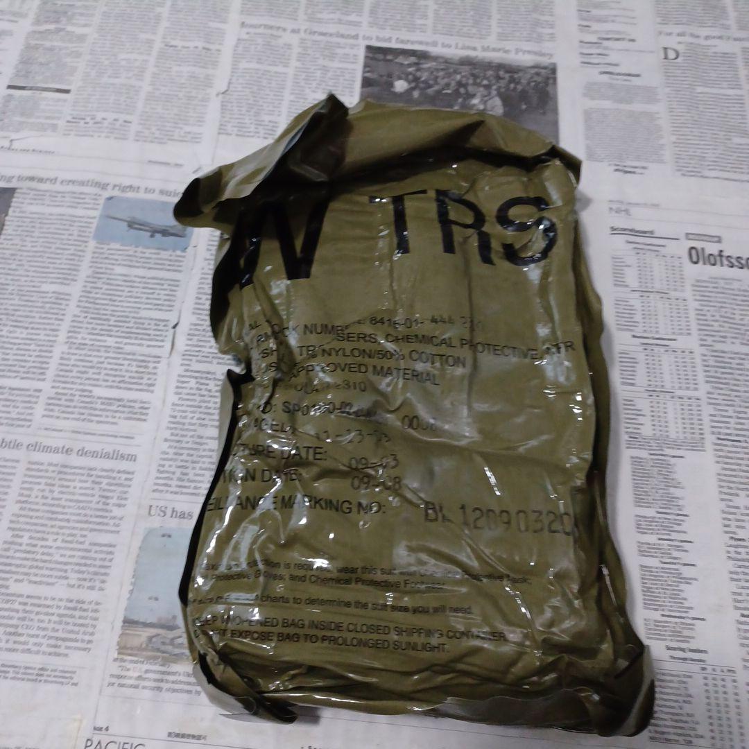 ✨送料無料　ケミカルプロテクティブ TROUSERS　MEDIUM/R (2)