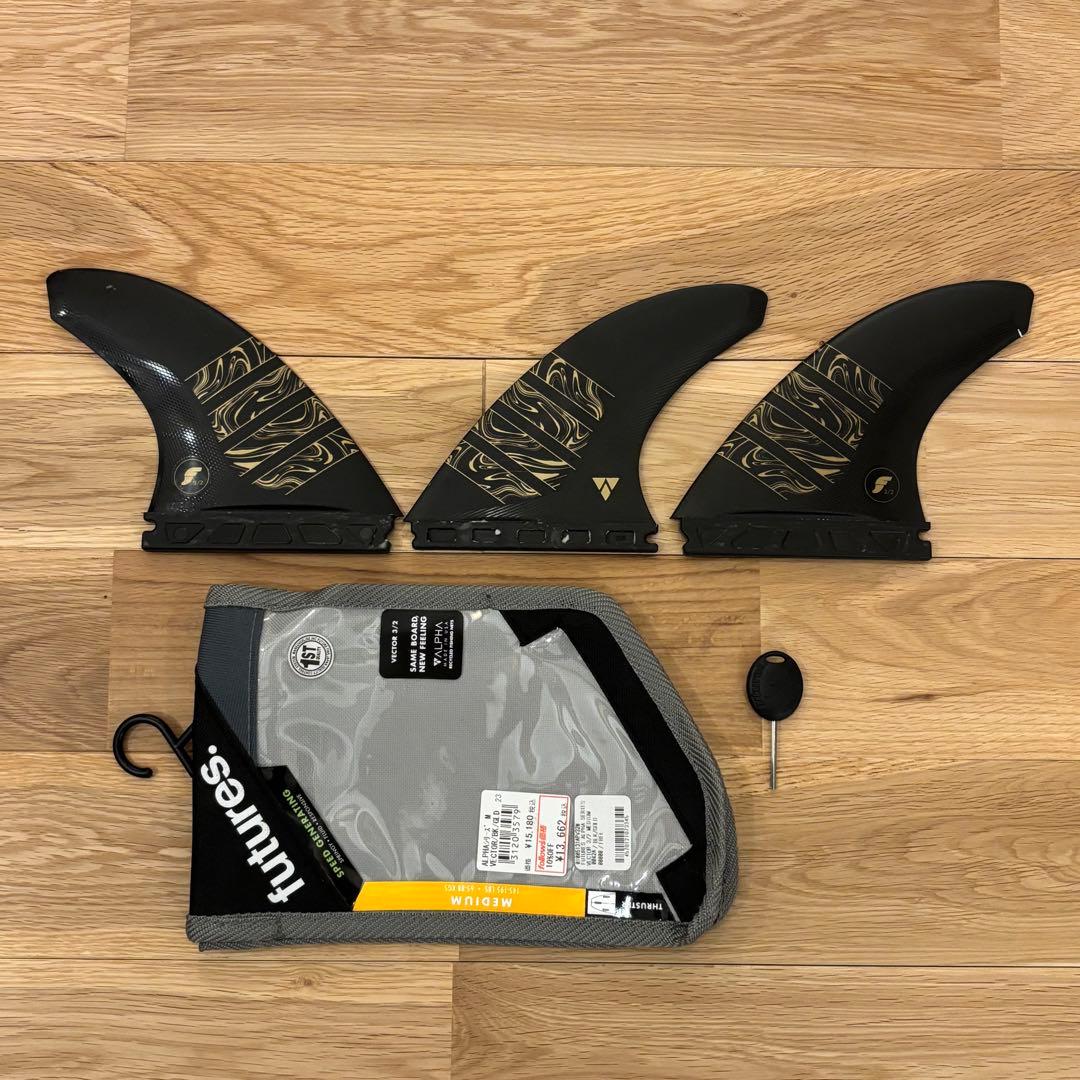 futures. 　フィン　ALPHA VECTOR 3/2 MEDIUM