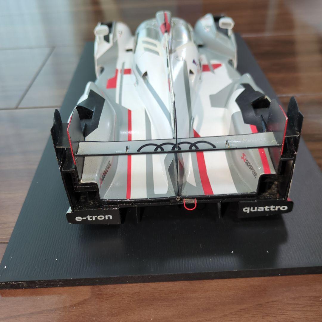 ミニカー Audi e-tron quattro Le Mans '14 1:18