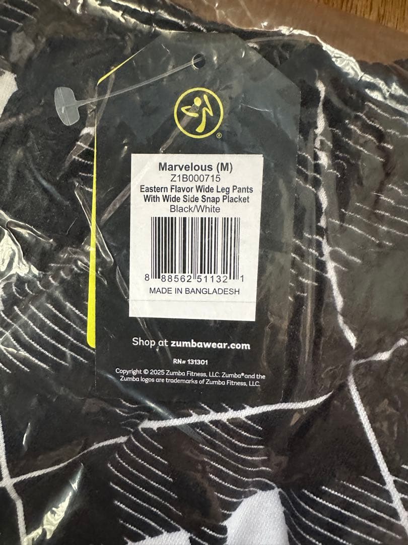 新品　正規品　ズンバ　M ワイド　レッグ　パンツ