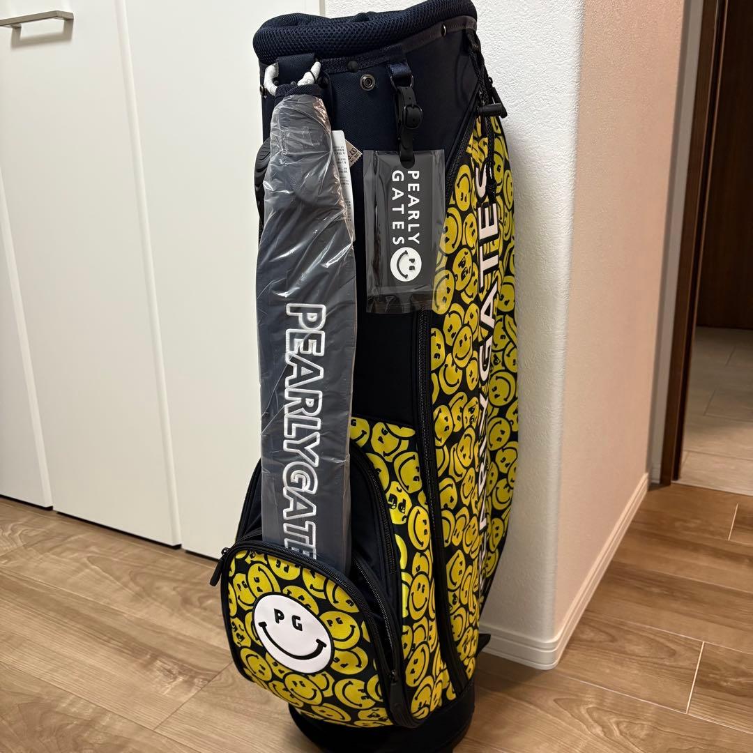 PEARLY GATES バナナPG SMILE柄軽量キャディバッグ (9型)