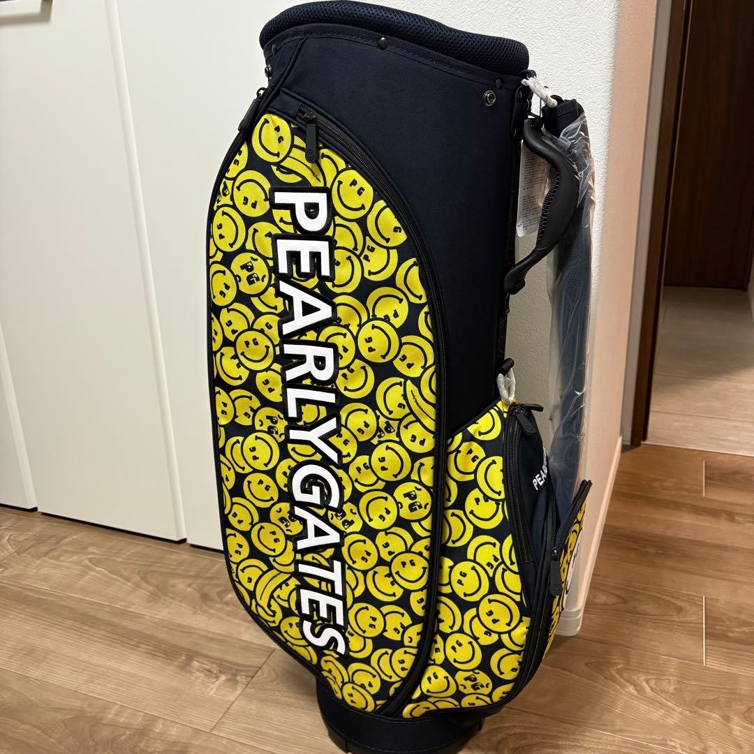 PEARLY GATES バナナPG SMILE柄軽量キャディバッグ (9型)