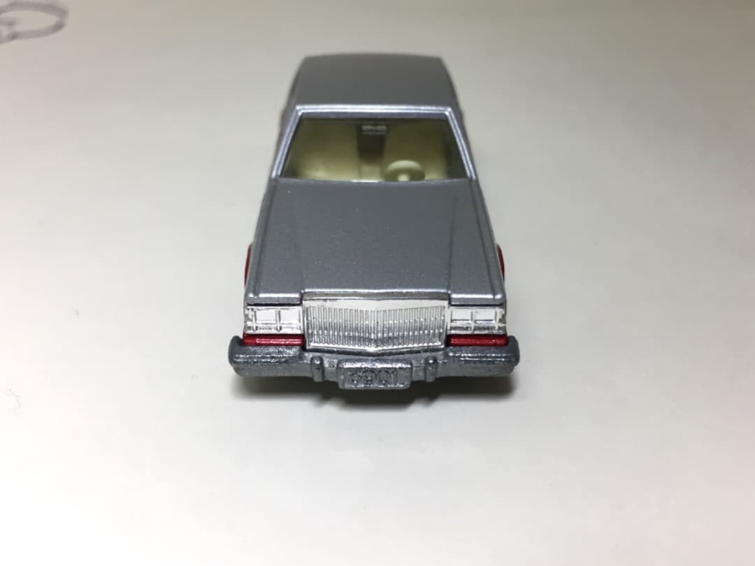 ○[美品] トミカ No.F45【日本製】キャデラック セビル シルバーレッド