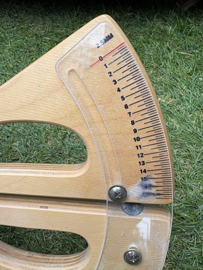 サーフボードキャリパー