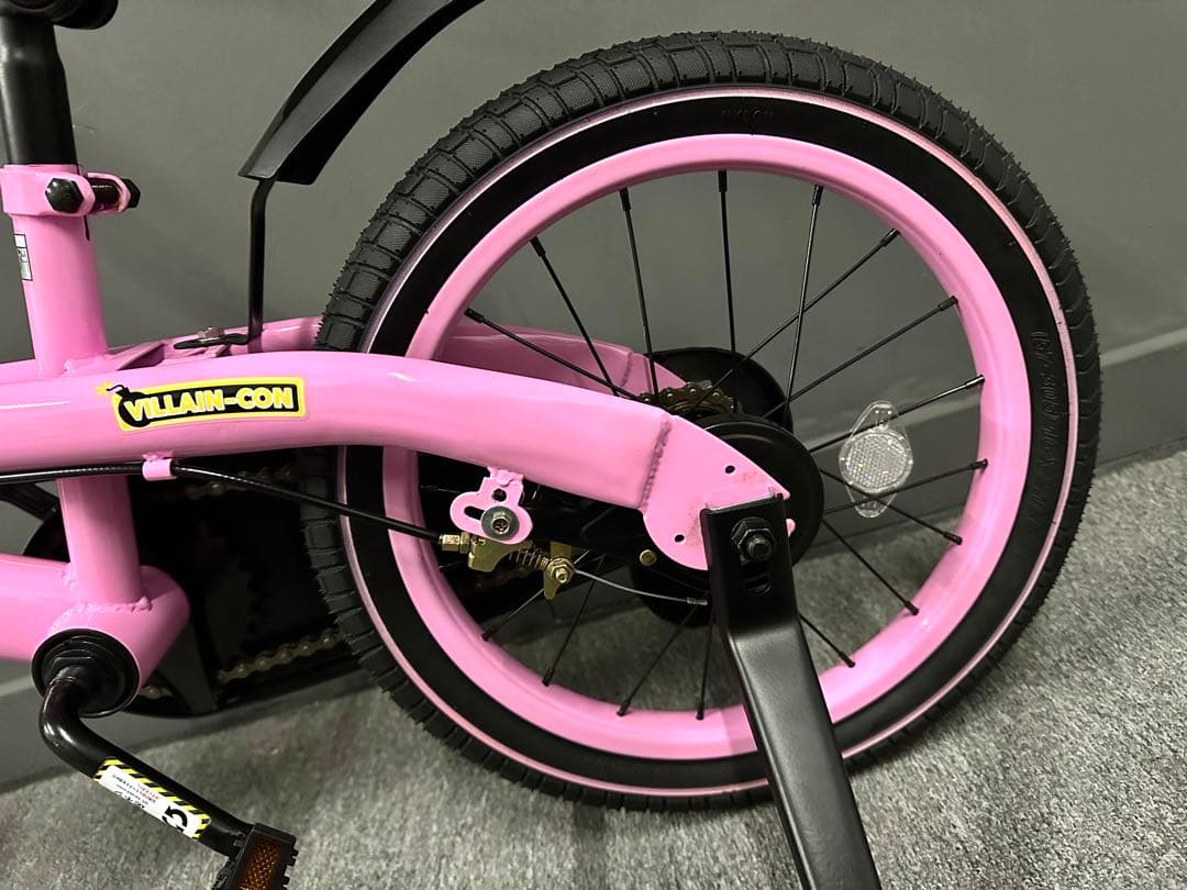 【新品・未使用】ミニオンズ 子供用自転車 18インチ 補助輪付き 正規デザイン