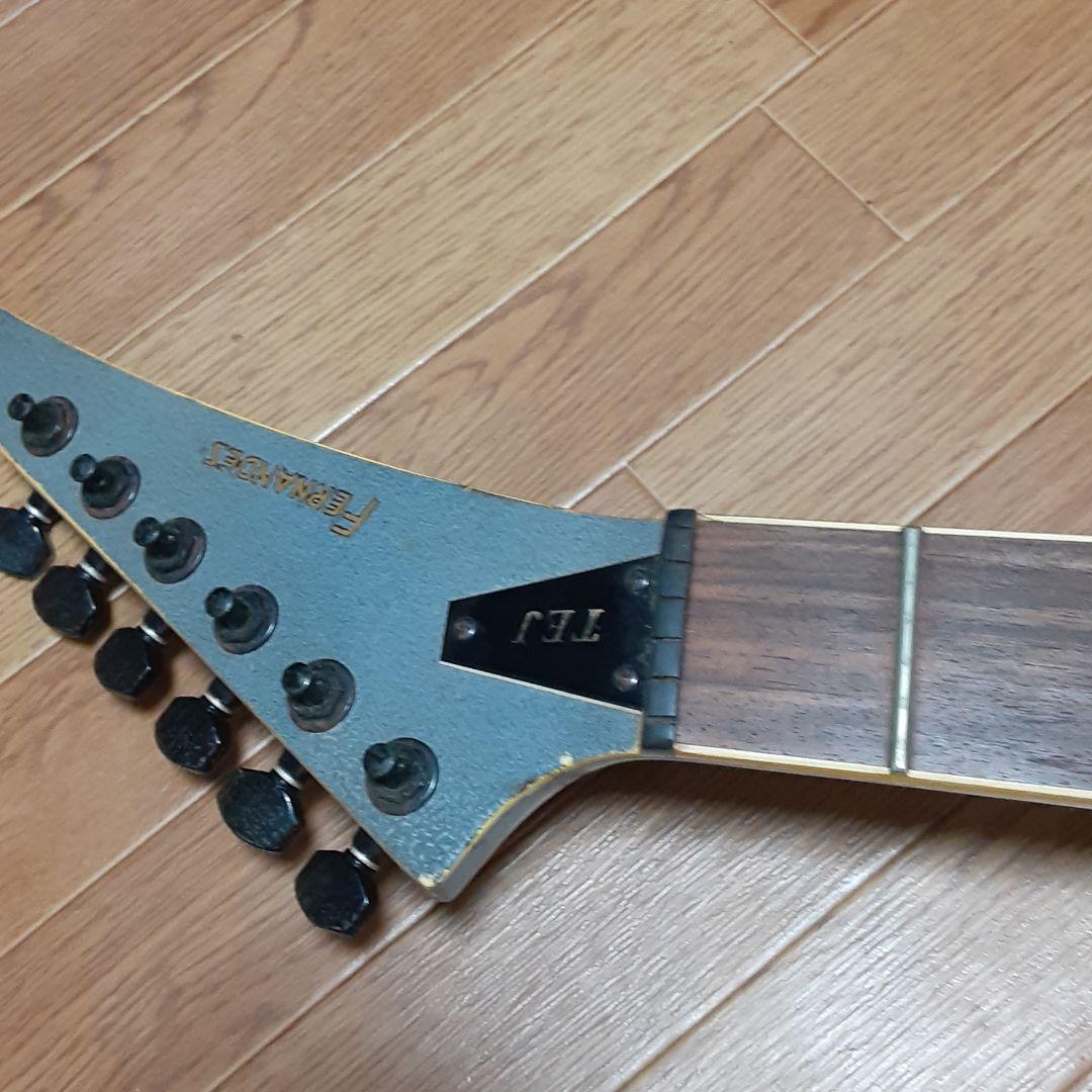 フェルナンデス…ギター