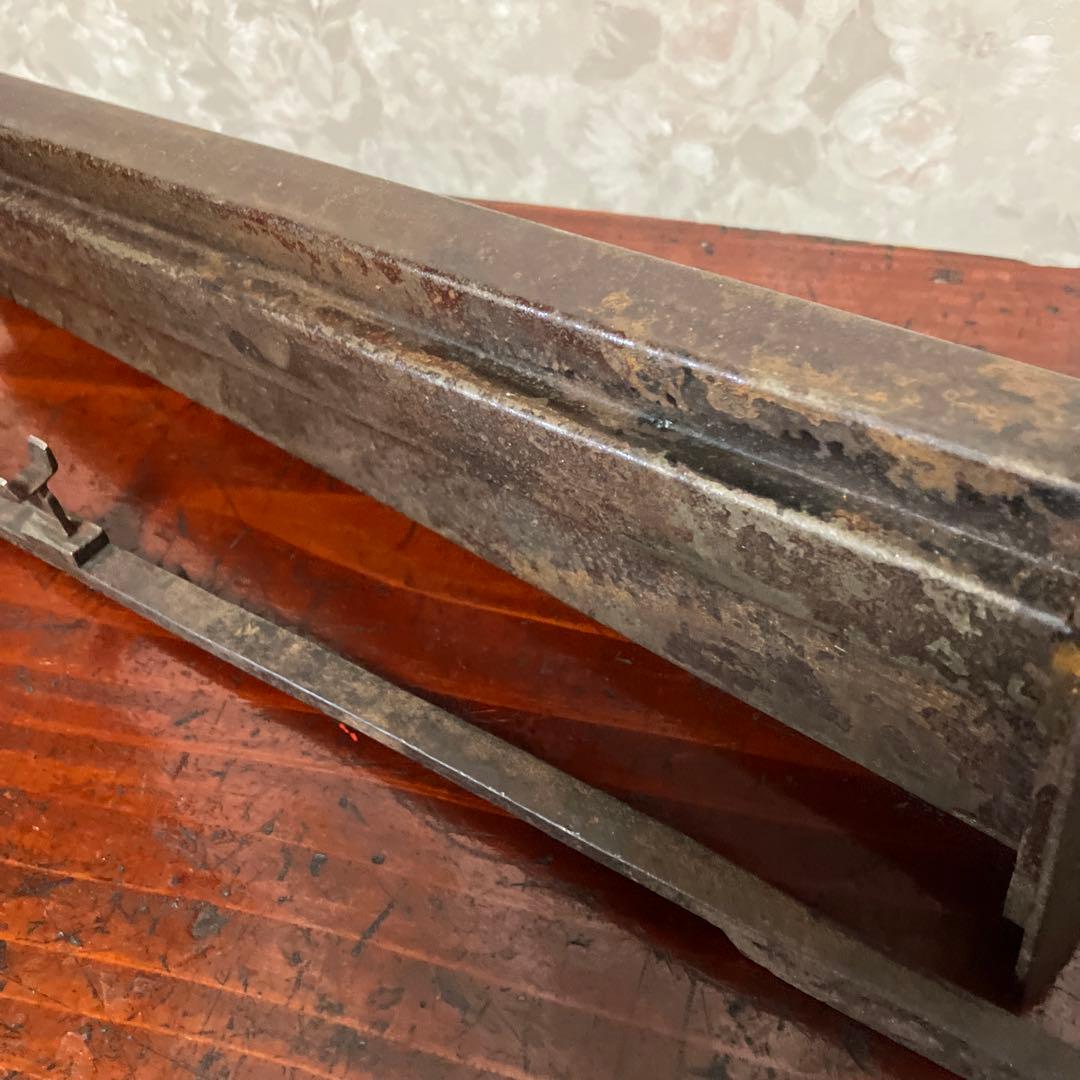 古い特大の錠前と鍵と思われますが果たして？