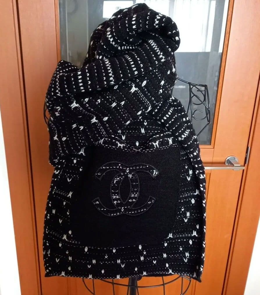 シャネル♡ノベルティマフラーストール♡ポケット付き♡カシミア、シルク混♡1点のみ