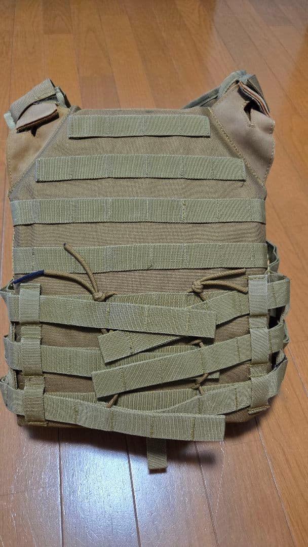 プレートキャリア マガジンホルダー3付き