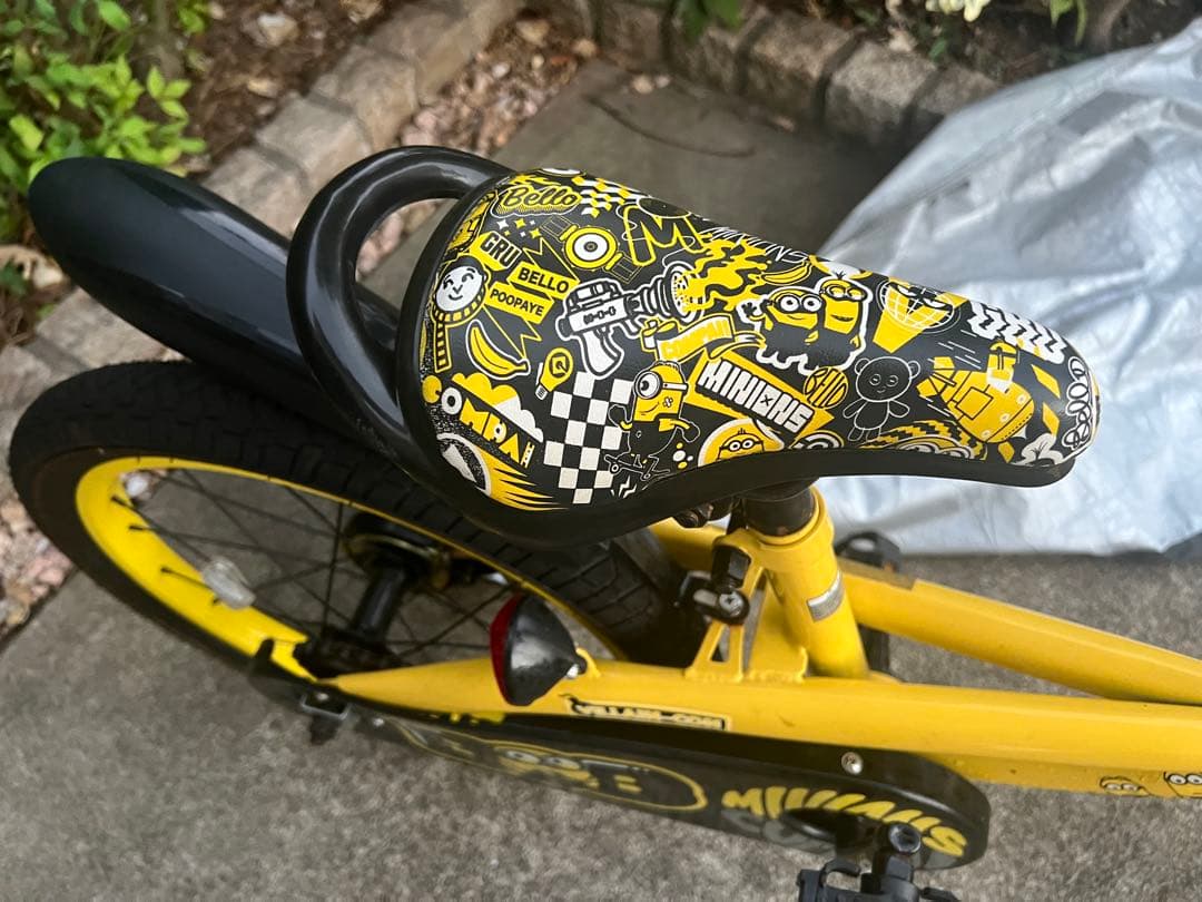 Minions(ミニオンズ) 子供用自動車　18インチ