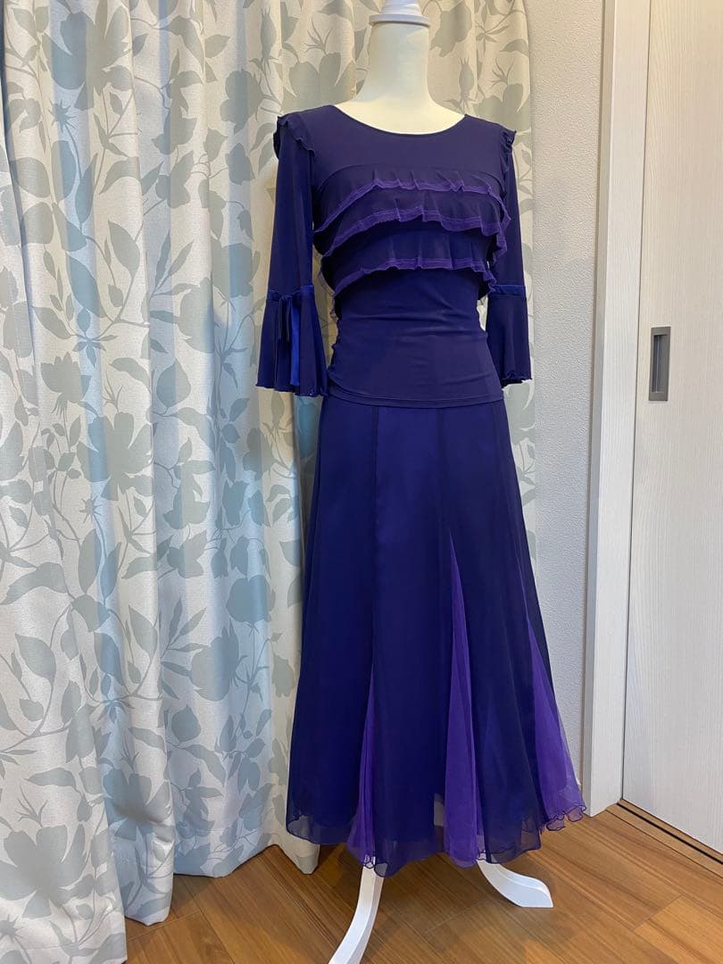 チャコット　パープルフリル付きセパレートドレス