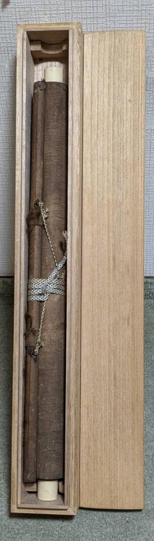 【真作】掛軸　花菖蒲と燕　優雅な自然美　日本画の逸品　伝統美　合箱入　Q1