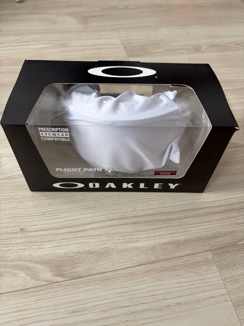 【新品未使用】Oakley Flight Path L/XLPRIZM紫ミラー