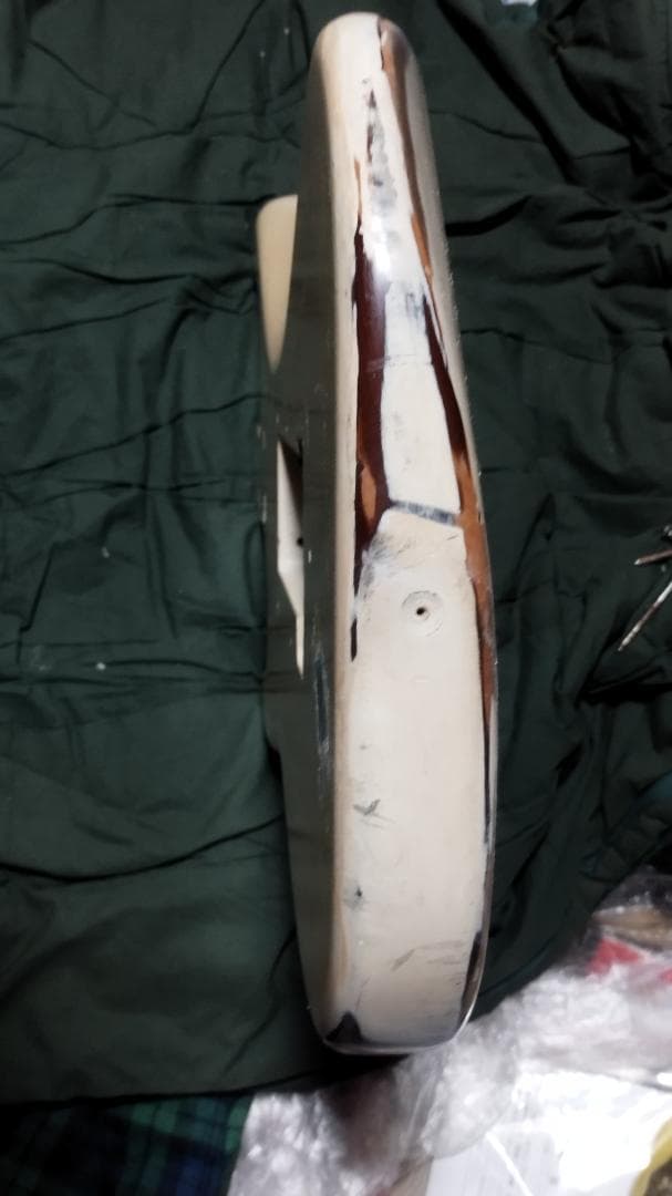 ストラトキャスター ダメージ ボディ オフ・ホワイト '60 初ネック・ネジ付