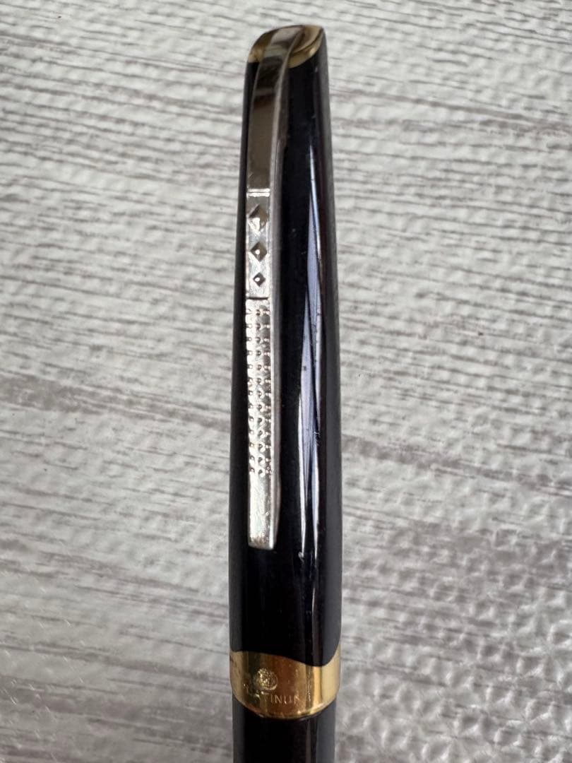 プラチナ万年筆　パイロット万年筆　エリート　ペン先18k 2本セット