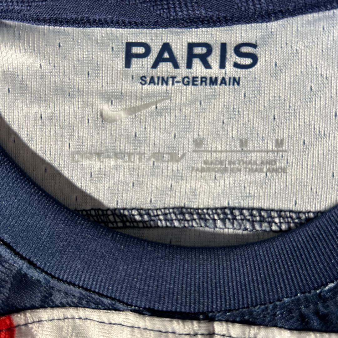 パリサンジェルマン　メッシ