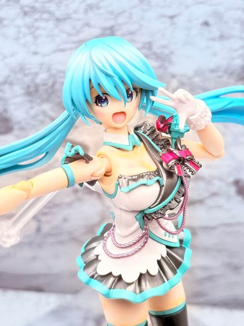 づ*し様 30ms 初音ミクっぽく　全塗装完成品