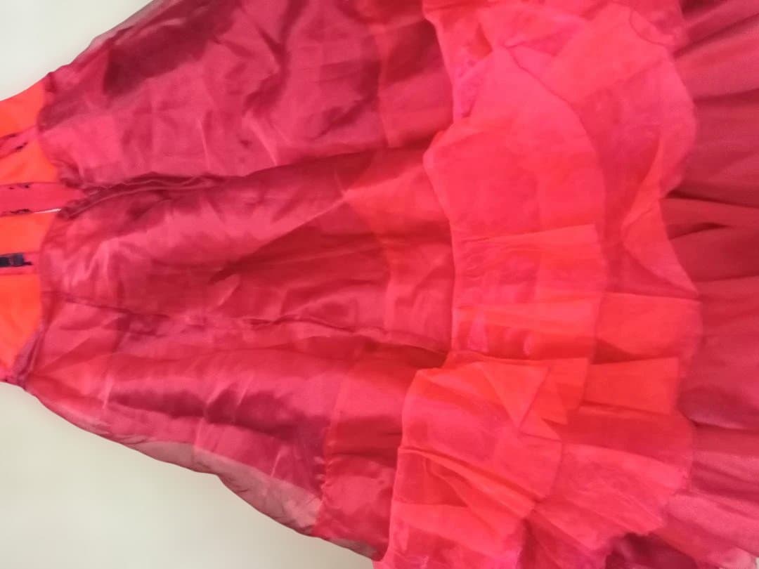 フラメンコドレス 赤 花柄刺繍