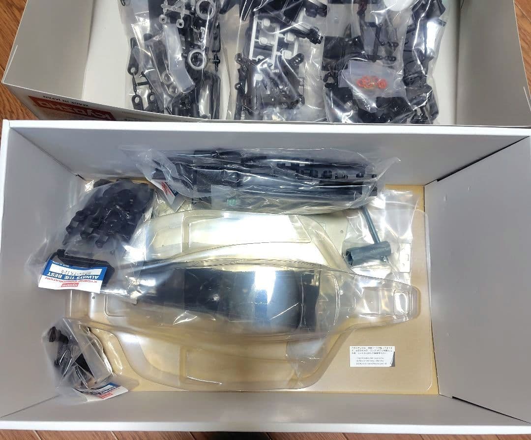 [尾崎] 　京商インファーノ　MP10e TKI2組み立てキット