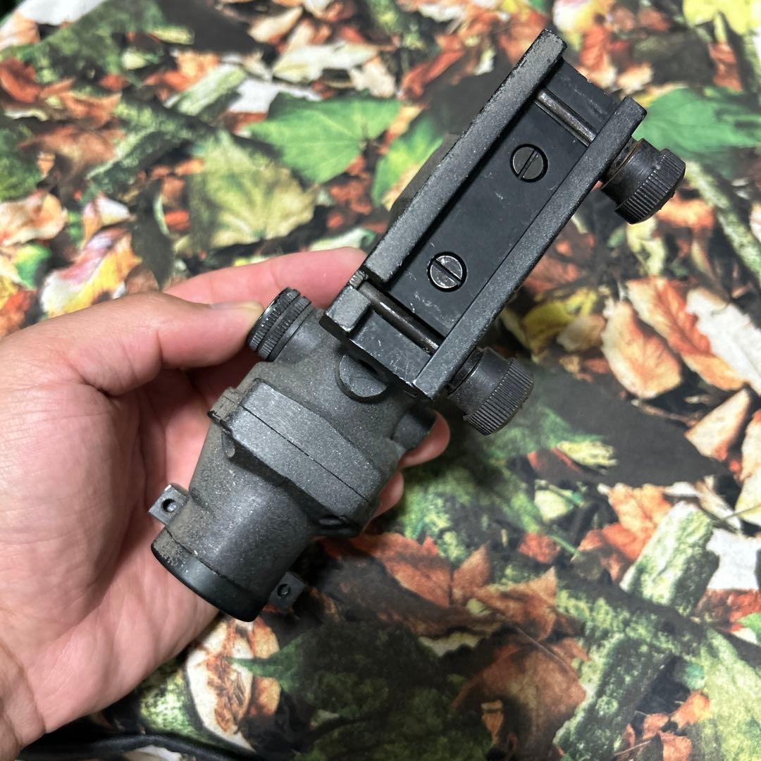 トリジコン Trijicon ACOG 米軍　リアル刻印あり　4倍　スコープ
