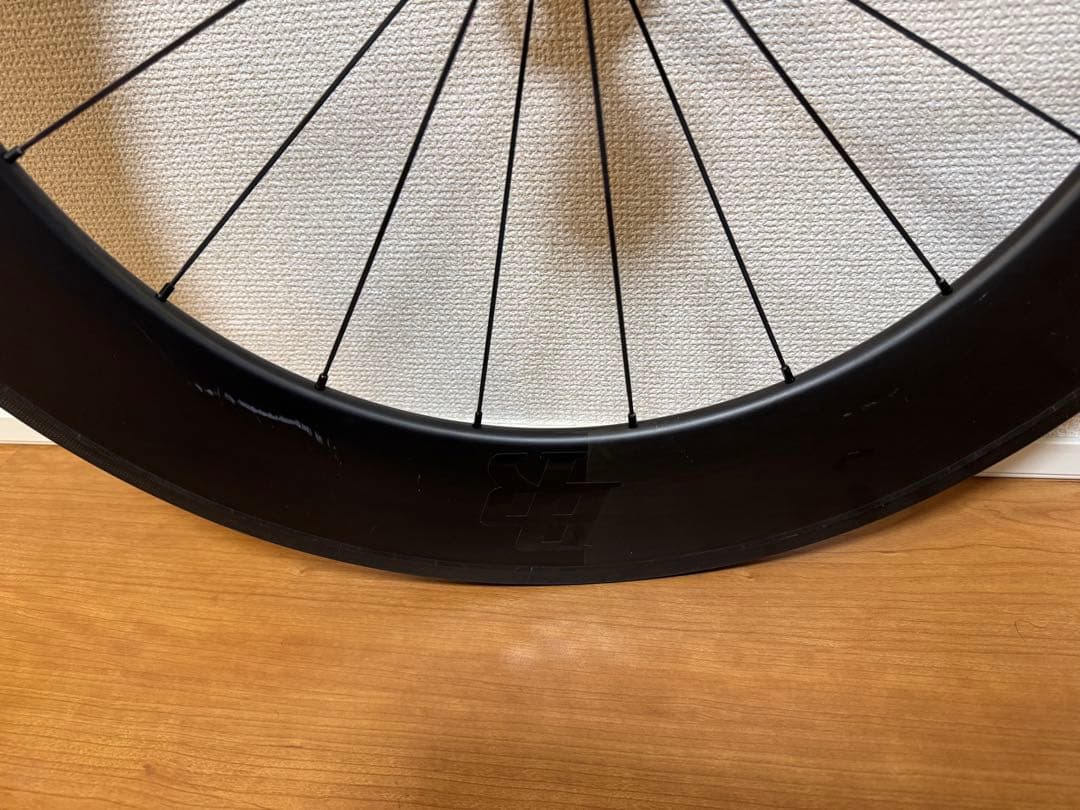 ブローチャーズ　BROTURES SHRED88 カーボンホイール　フロント