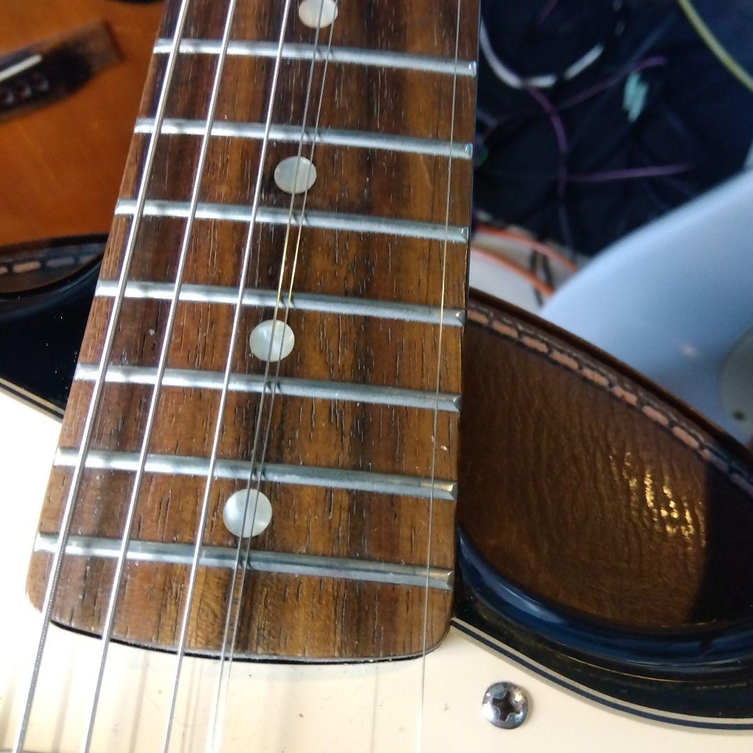 フェンダー、スクワイヤ！ ストラトタイプ…