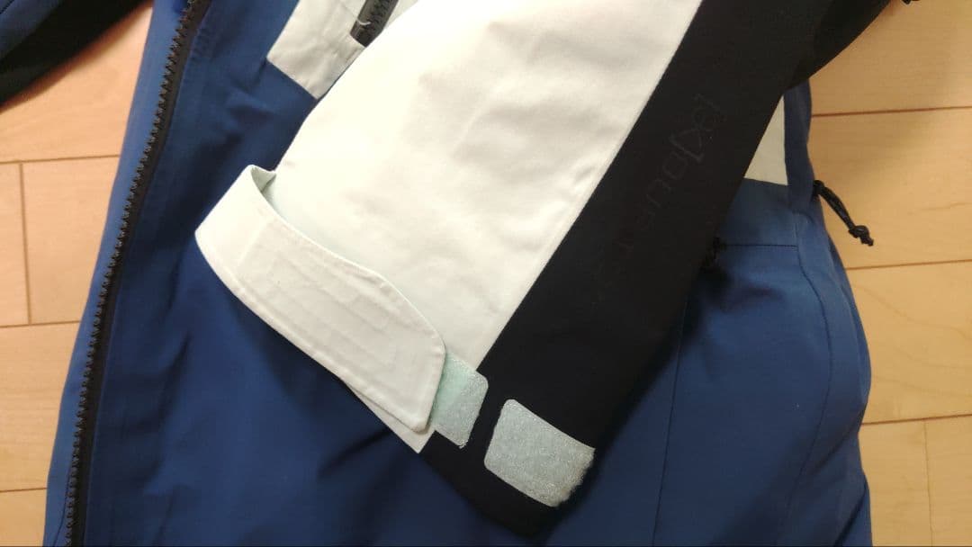 AK　ジャケット　GORE-TEX　紺