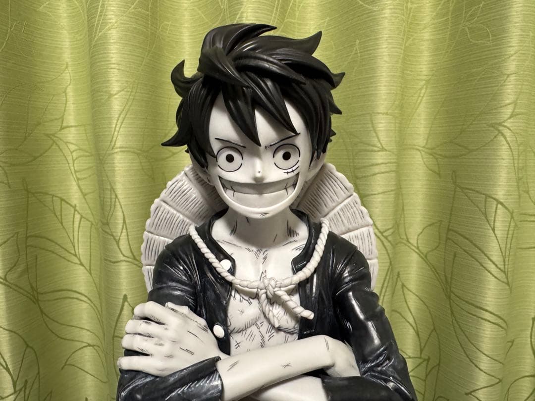 ベースショップ ルフィ コミックスカラー