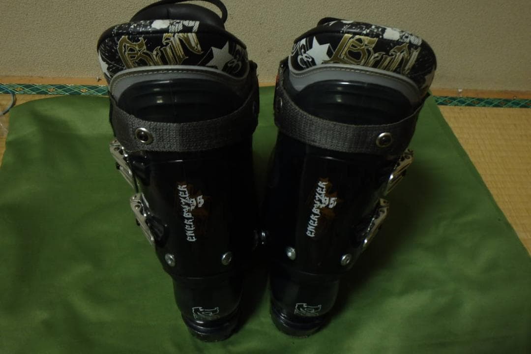 美品■■SALOMON・サロモン　スキーブーツFALCON GUN（27．5cm