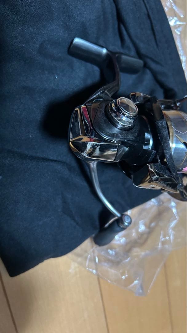 リール LUVIAS FC LT2000S-XH