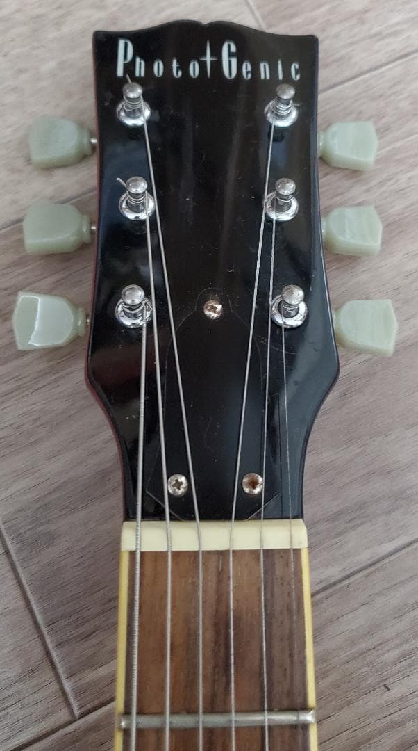 Photogenic / フォトジェニック レスポールタイプ 初心者向け ギター