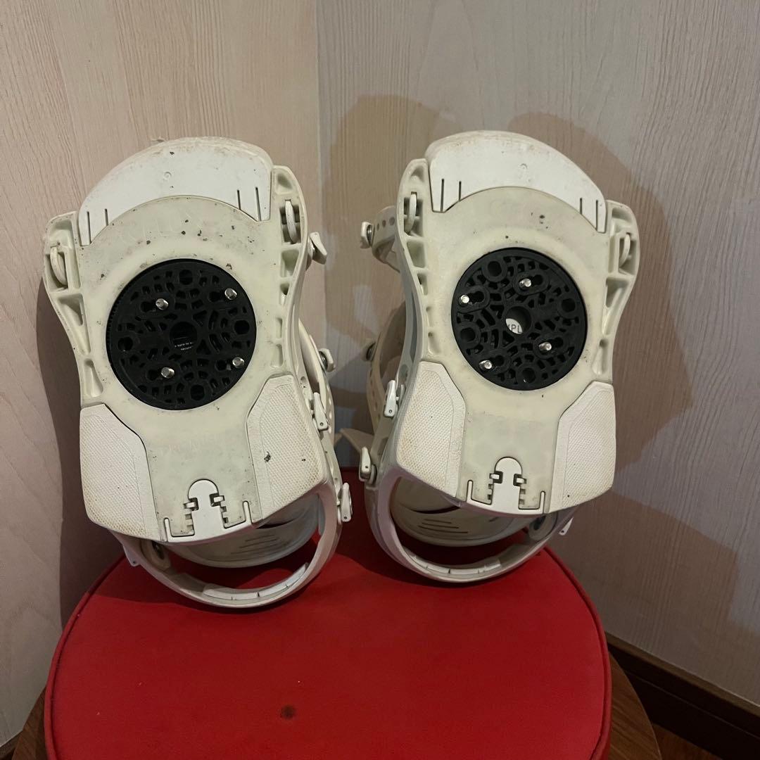 半額以下！24-25 FLUX DS ARTIST SERIES M